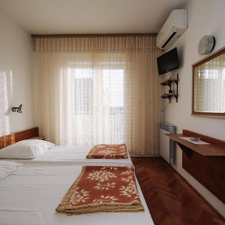 Apartments & Rooms Peranic Novalja Extérieur photo