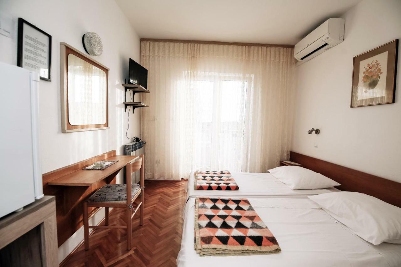 Apartments & Rooms Peranic Novalja Extérieur photo